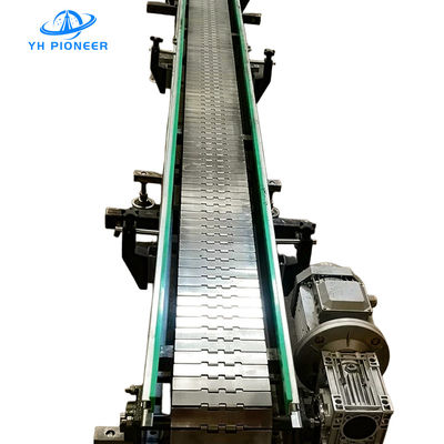 Sistemi di trasporto di bottiglie ad alta efficienza con POM e piastre a catena in acciaio inossidabile per una gestione affidabile del materiale